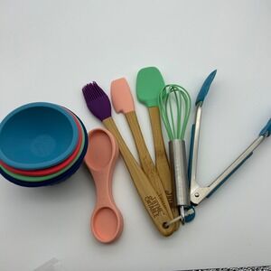 Thyme & Table 10 Piece Silicone Baking Utensil Set Measuring Cups Spatulas Tongs